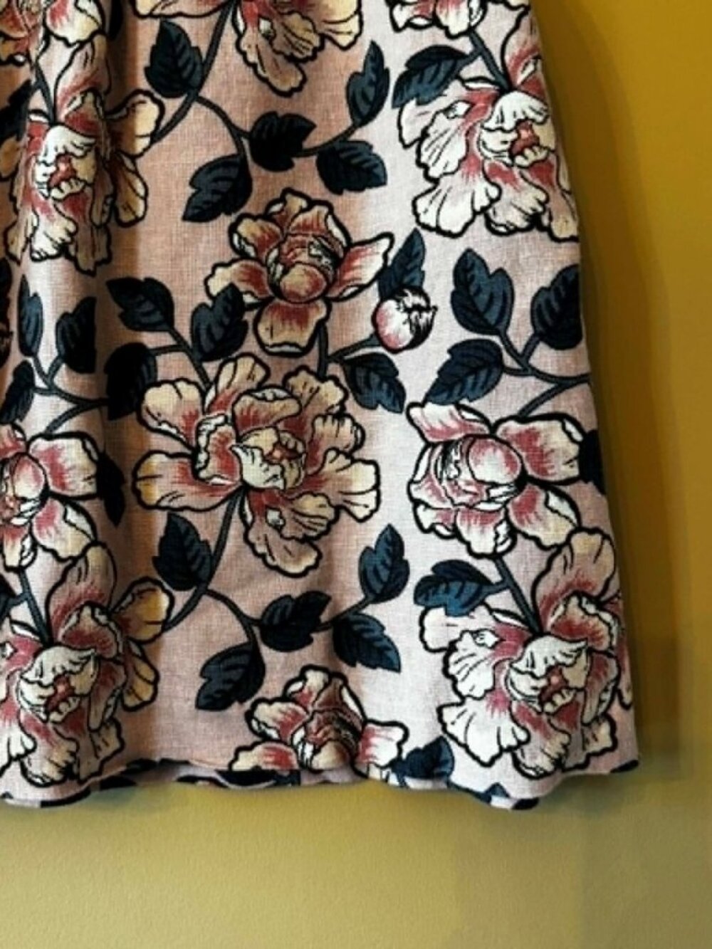 Light Pink Floral Mini Skirt w/ Front Pockets – Elastic Waist XS